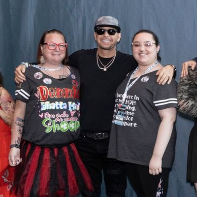 The pictures of today bring memories of tomorrow. #smallbusinessmom #LYBGifts #RIPBecky #creategoodkarma #hotmessmom #loveeternal #blockheadforever #thankful