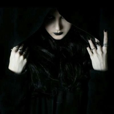 Ben_diye_biri_'s profile picture. Yitirdim kendimi kendi içimde..🎲