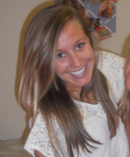 University of Dayton Student. Public relations major Marketing minor. Venue merchandiser for http://t.co/79Pv55BcQc