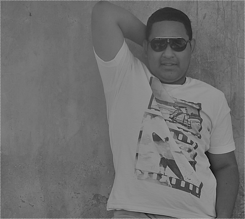Sou feio, mais sou feliz, isso que #basta  *-*