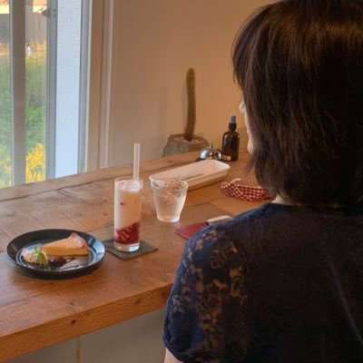 mutsumi_ito's profile picture. 【捨て活×時間管理×手帳術】で1日2時間の自分時間を作る 手帳歴9年以上｜手帳研究家｜50代女性のための時間整理術を発信 家事・介護・自分時間を整え、心にゆとりを持つ生活をサポート 「手帳が続かない」「片付けが苦手」な方の味方です フォローで実践的な手帳活用法＆時間管理術を伝授