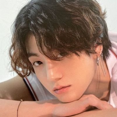 AKL_BTS's profile picture. A pill to die, 
Or an inspiration to live~