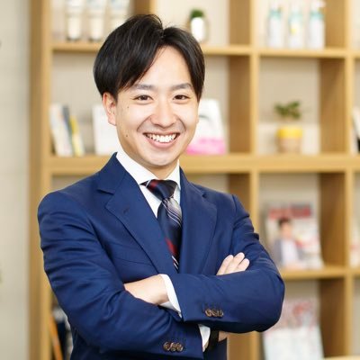 【地方の若手社長のつぶやき】起業1年で従業員規模20名の会社に。ガンガン成長中｜学生時代に飲食店集客会社を経営▶︎不動産上場企業にて全国で営業▶︎静岡でSNSマーケティング会社を経営中｜考え方を少し変えるだけで、楽しく結果が出る。｜僕は仕事がとても楽しく心から大好きです！ #SNSマーケティング #営業