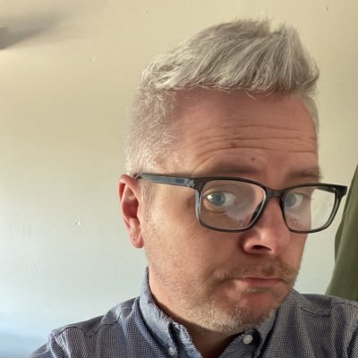 Funkychicken28's profile picture. Single and looking forward to new adventures 😀