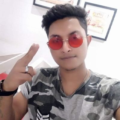 Be positive about yourself. Make sure it’s upbeat and positive but not too arrogant or people may get turned off.
I’m not smart. I just wear glasses.