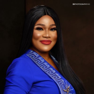 Toria_Writes's profile picture. Obsessed with sales & marketing || Knowledge junkie|| I teach people how to make money on the internet. Join here 👇🏽