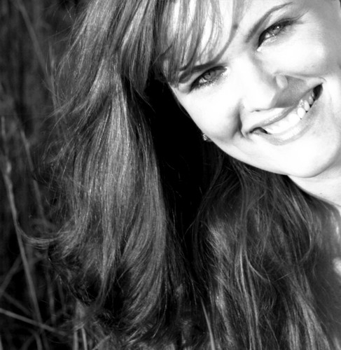 UnlockingKeyes's profile picture. Real live writer who bleeds. Fine arts heart. Visual artist eyes. 
Literature drool. Painting hands. Funny bones. Twitter pulse. 
Shadow tweets @eroticayden