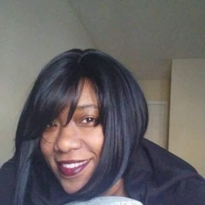 ThaMagnoliaWine's profile picture. 