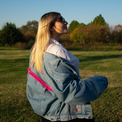 EveeDominguez_'s profile picture. + esencia y - apariencia 📌


                                                            ♏