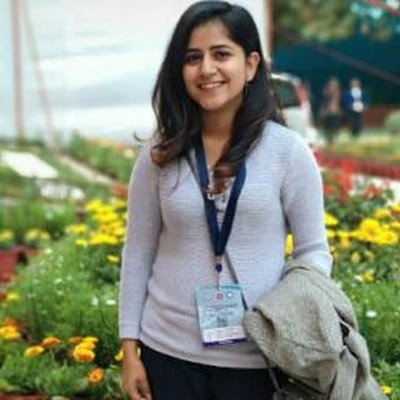 SimranM14914635's profile picture. 