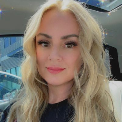 KitChristine2's profile picture. 𝓚𝓲𝓽'𝓼 𝓛𝓪𝓼𝓱 & 𝓢𝓴𝓲𝓷 𝓢𝓽𝓾𝓭𝓲𝓸 Director of Aesthetics  Soleil Spa Ut. Licensed Master Aesthetician• Licensed Massage Therapist• Licensed Instructor