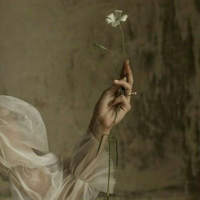 aldhabaan_z's profile picture. Interior Design Engineering | Member of SCE | @UOH