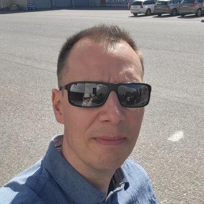 Man of many practical skills.
Saattaa sisältää ironiaa.
Myös atk, politiikka, sijoittaminen ja autot kiinnostelee. Ja esports.
insta: akir0