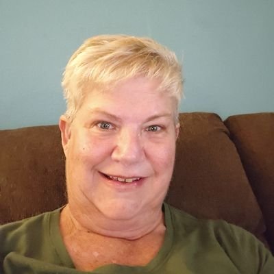 sennshellie66 Profile Picture