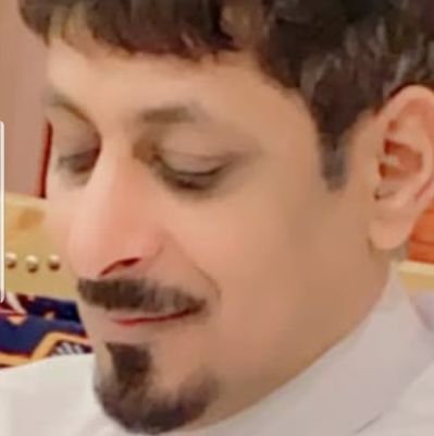 متخصص في الرياضيات و حاصل على درجة الماجستير في الرياضيات ومدرب اولمبياد ( موهبة)