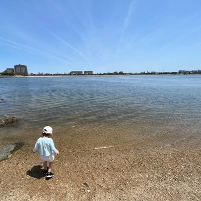 会社員として安定した立場を確保しつつ、子育て、経営、投資、学びなおしと色々挑戦しています。育休計2年取得済。中央大学法学部通信教育課程2024年入学予定。投資は株式(国内・米国・新興国)と不動産(関西圏)がメイン。