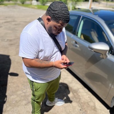 Spitta___'s profile picture. #FOC #SelfmadeSelfpade #LongLiveRalph #LongLiveAuntieIren #RipLos #RipFlont #RipVonte #Db #FreeLee #FreeLilTommy #FreeReez