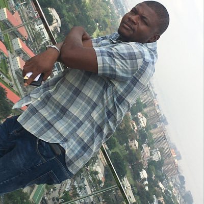 Sholadfloor's profile picture. Simple