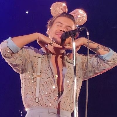 ltmafer_18's profile picture. 11:11 ✨
Harry y Louis mis papis