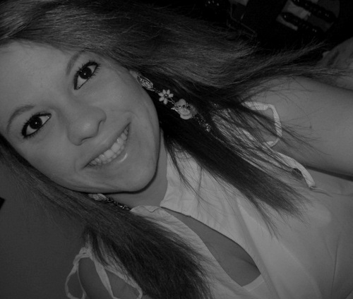 “A melhor aposta é apostar em si mesmo.”
http://t.co/r0DT0q13Kg