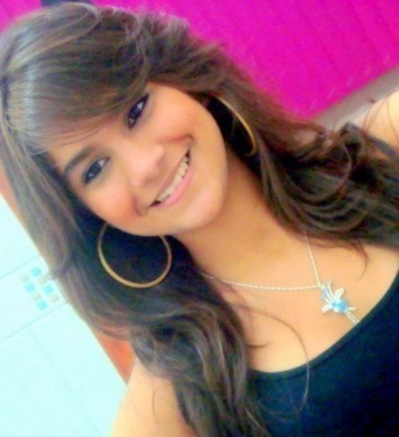 Meu orkut:http://t.co/Kvw0l0F6Ic
Amoo conhecer novas pessoas,adoro cantar moro em Realengo,e sou muito extrovertida!eu ñ sei me definir;