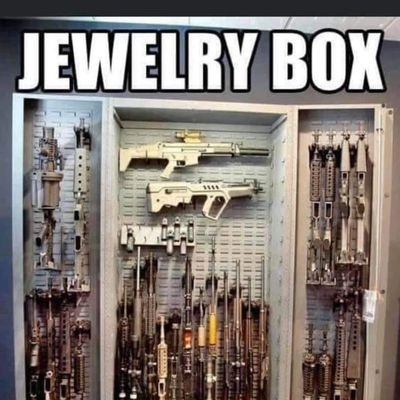 RetVetCon's profile picture. 