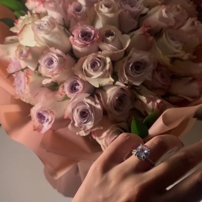 to_you515's profile picture. معي ثروة معي شريك رائع معي صحة وقوة وكل شيء أتمناه أنا أملكه الآن✨🌾♥️