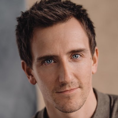 Actor, currently filming a new Netflix series, recently Sherlock Holmes in ‘A Sherlock Carol’. And loves guitar and making Sourdough Bread! Rep'd by @BBAteam