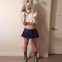 laura (@lorlaurlore) 's Twitter Profile