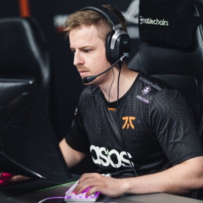 Fredrik Røj Profile