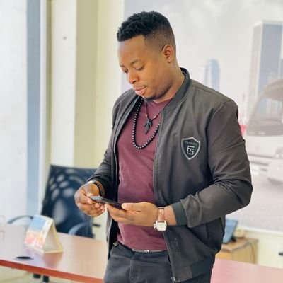 Jae_lumba's profile picture. I am Jae, a free thinking nonconformist, Gemini ♊. A @ZescoUnited FC and @ManUtd fan. The Last Gentleman Of Cali.