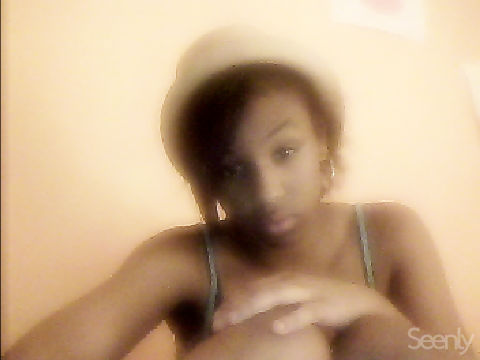 Fucc Ah Biioo Cuss 160Charss Not Enough Foaa Mhee; So Follow Mhee &I'll Followw Yu Backk !
#TeamFollowBack ; #TeamGemini ; #TeamKuffed ; #TeamBiSexual
