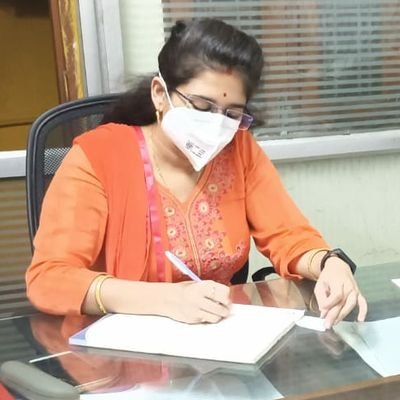 MS(Gold medalist), DNB (Obs&Gyn)
Gynecologist/Obstetrician/Laparoscopic surgeon/Infertility expert.