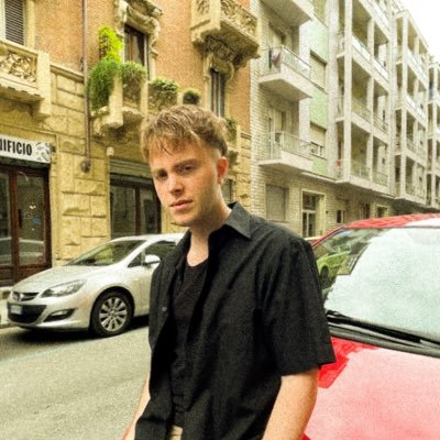 SplitDesign1's profile picture. I’m a Gfx Designer for Crypto’s Project, DM ME