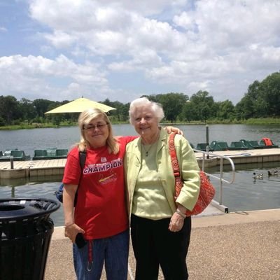 susie_vitrey's profile picture. I help people to claim their rights and show them the way because I was helped also and I wish to help others too🥰😍🤩😘