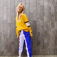 Nina (@nina6438) Twitter profile photo