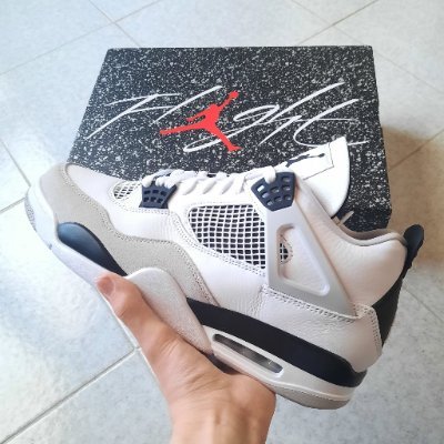 Luca12869904's profile picture. 