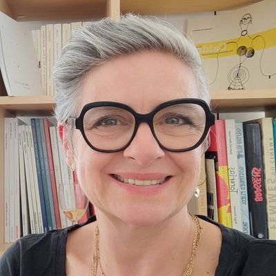 🦸♀️ Mes super pouvoirs ? #EmployeeAdvocacy #MarqueEmployeur #ReseauxSociaux 💛🧡J'aime les gens 🎬Fan de #cinéma
