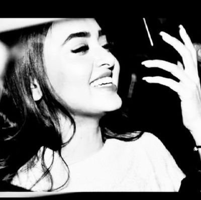 sana_saz's profile picture. Be the change