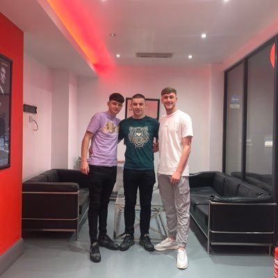 PaulMcIntyre012's profile picture. 2-1 Hibs