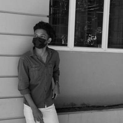 marx_x1's profile picture. ғɪʟɪᴍ ʜᴏʟɪᴄ 💫 மோலிவுட் 🔥 @prithviofficial ❤️