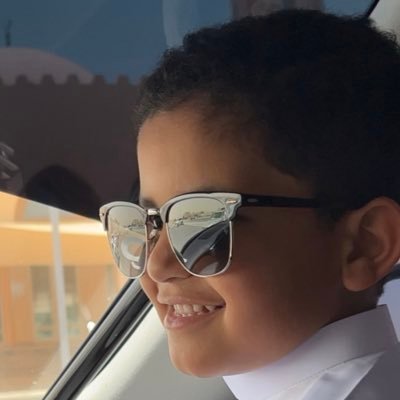 أنتَ لم تحبها هيَ،أنتَ أحببت جزءًا من روحكَ وضعهُ اللهُ فيها،فهي مخلوقةٌ من ضِلعك،أقرب مكان إلى قلبك لذلكَ مُنتهى الحب أن تناديها يا (أنا) Instagram: k.a26