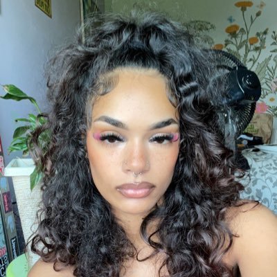 insta// sydneykirtley #BLM she/her