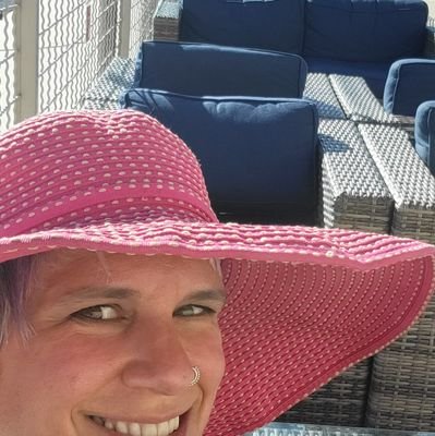 RebeccaHask's profile picture. Brown-eyed atheist. #AbortionIsHealthcare