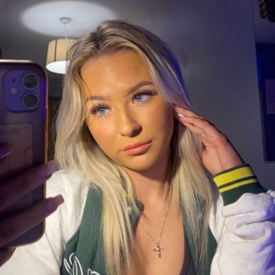 aliceedickson's profile picture. Old one got hacked