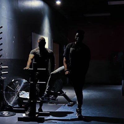 D_raadd's profile picture. You need to be odd to be number 1 👻d_raad 🦉OVO