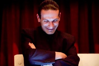 Professor, Crítico Jurídico, Pai, Comentarista, Autor, Pesquisador, Gremista, Músico... Professor na Unilasalle e guitarrista na Black Triad e Dramma...