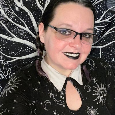 Twitch Affiliate. Variety Streamer. Geek Mom. Animal Lover. Queer. Student. 18+