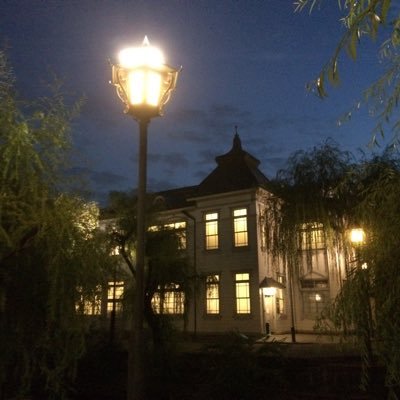 shishi_skye's profile picture. スコッチが好きなウイスキー初級者。好きな銘柄はダルウィニー、クラガンモア、オーバン、スキャパ、ハイランドパーク。ラム、テキーラ、ブランデーも気になっています。主にお酒、音楽、本に関して呟いています。