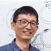 Marine biologist at the Institute of Cellular and Organismic Biology, Academia Sinica, Taiwan; mainly working on Evolutionary Developmental Biology (EvoDevo)
